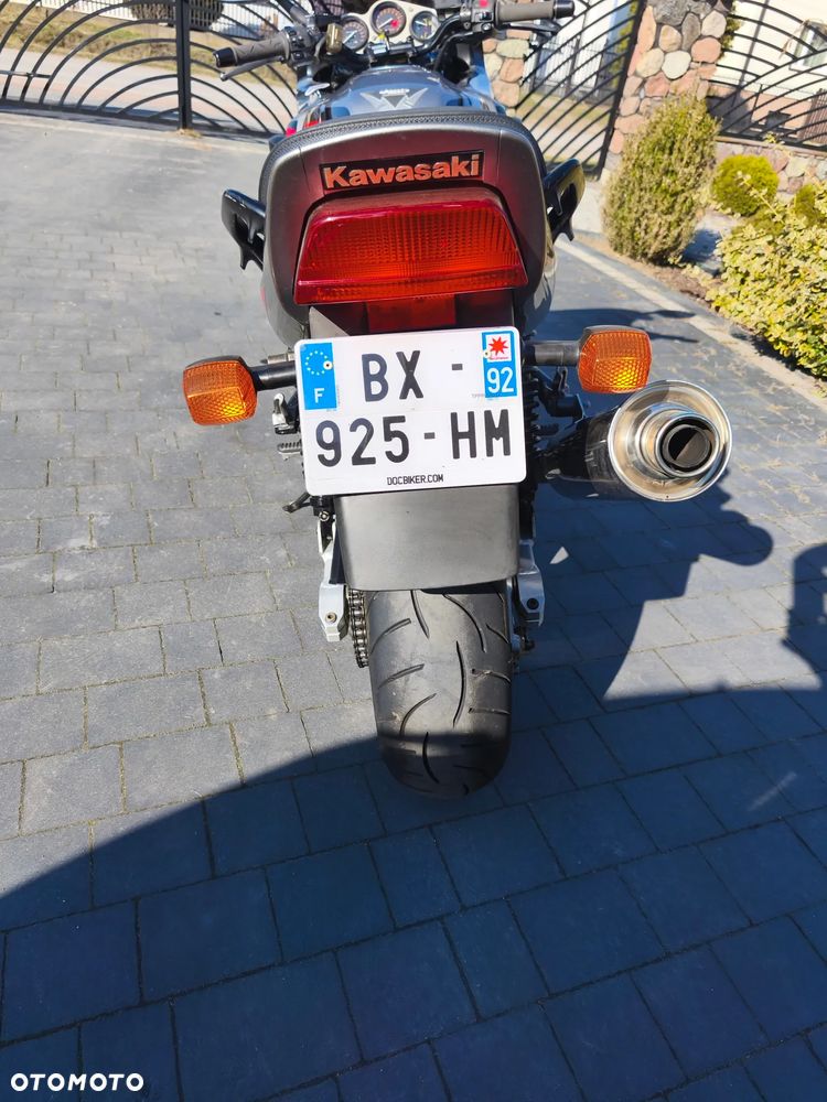 Kawasaki ZRX - 5