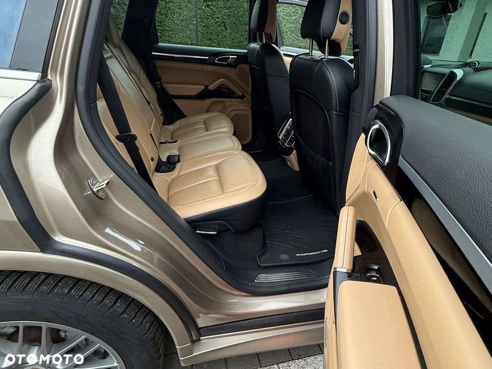 Porsche Cayenne S Diesel - 14