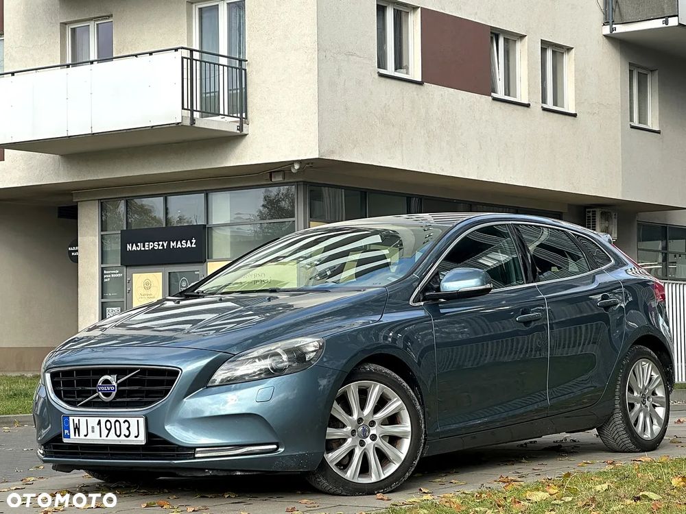 Volvo V40 D3 Momentum - 2