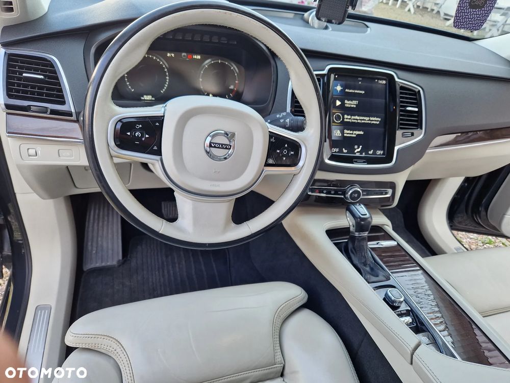 Volvo XC 90 D5 AWD Momentum - 34