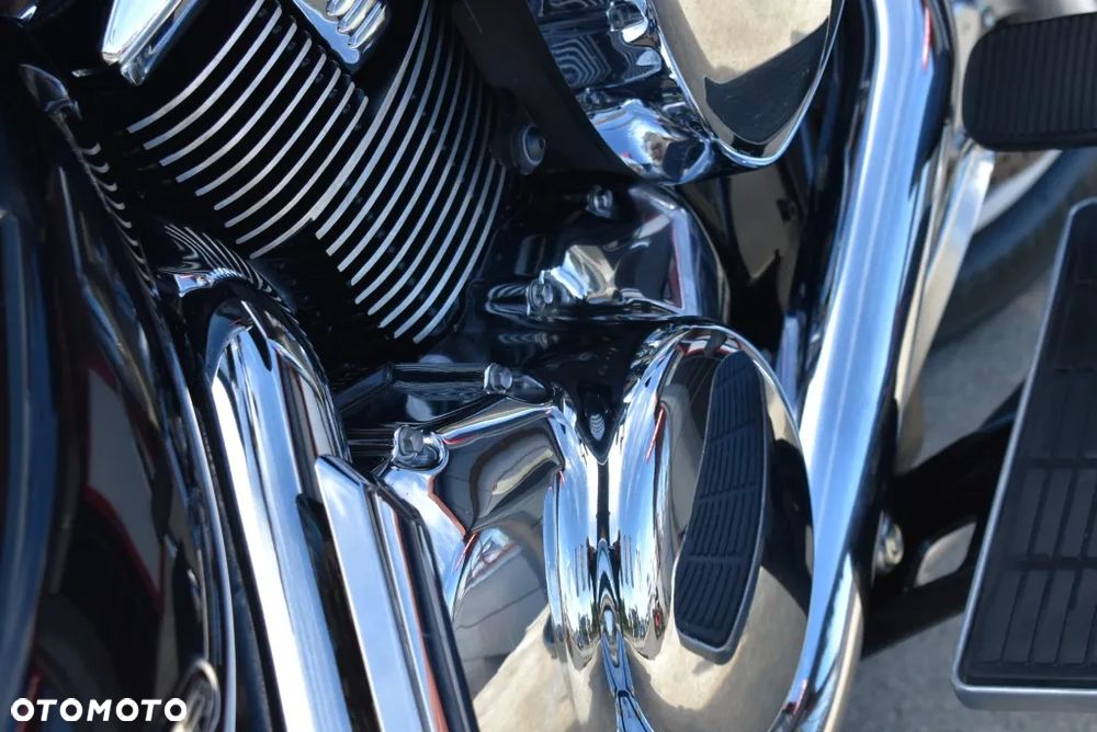 Suzuki Intruder - 39