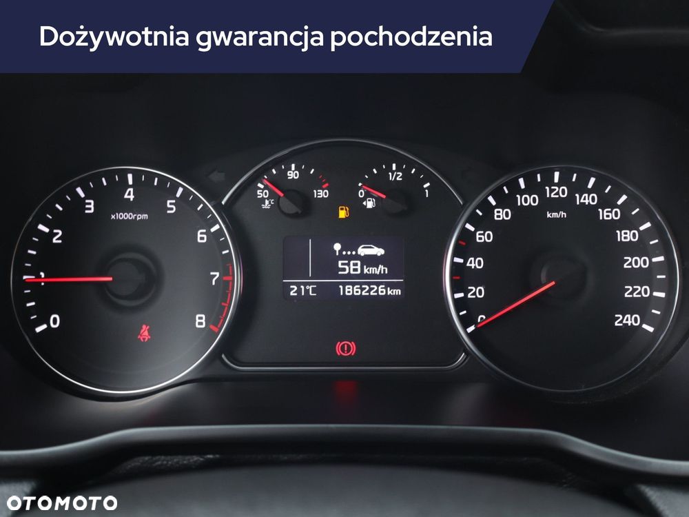 Kia Carens - 13