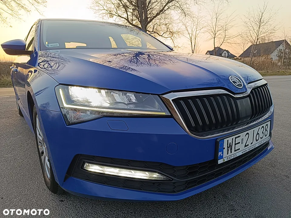 Skoda Superb 2.0 TDI Ambition - 22