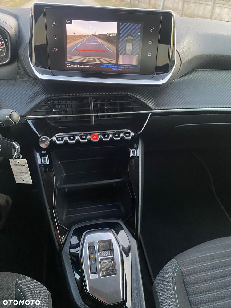 Peugeot 208 PureTech 100 EAT8 Active - 12