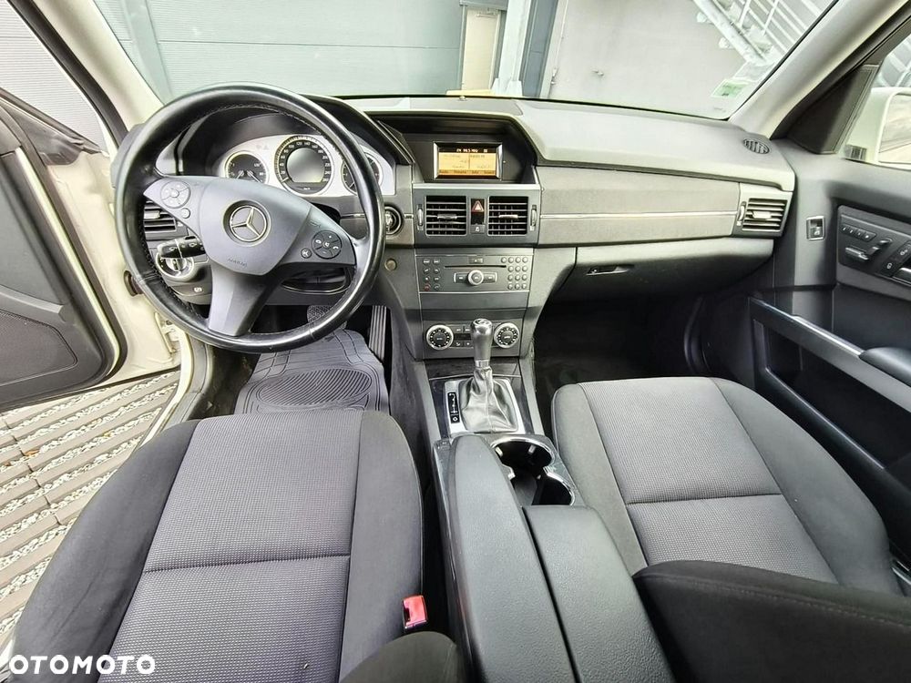Mercedes-Benz GLK - 12