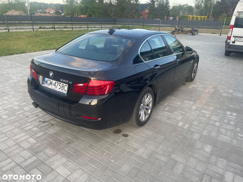 BMW Seria 5 520d - 4