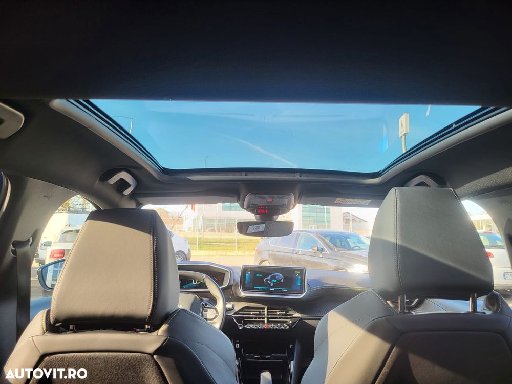 Peugeot 208 e-208 GT Pack - 13