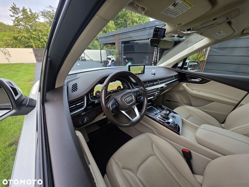 Audi Q7 - 3