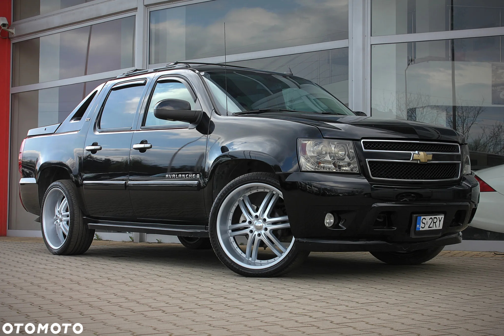 Chevrolet Avalanche 5.3 LS - 3
