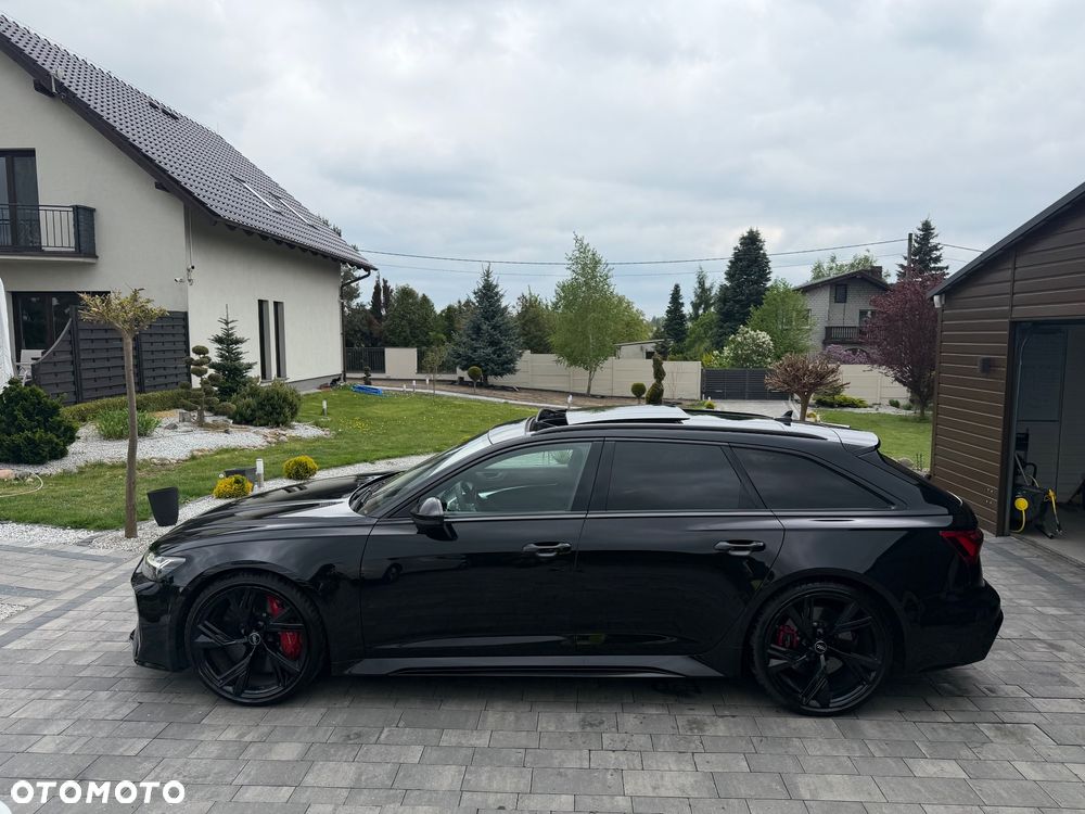 Audi RS6 Avant - 18