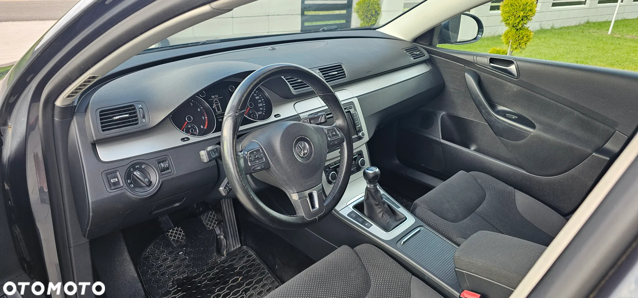 Volkswagen Passat 1.8 TSI Comfortline - 9
