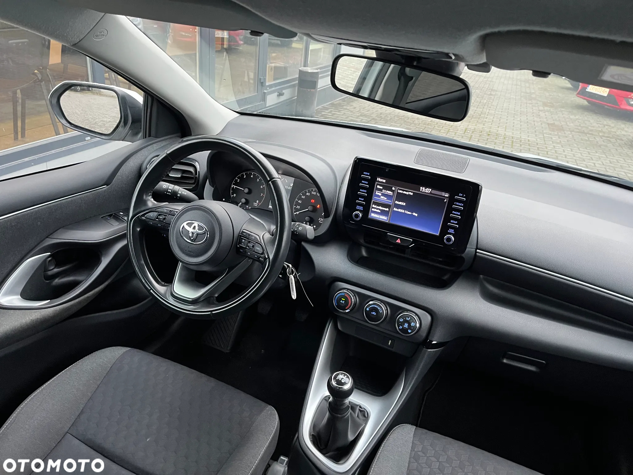 Toyota Yaris 1.0 Comfort - 23