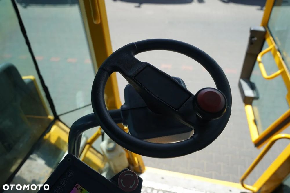 Hamm DV 90 H192 WALEC WIBRACYJNO-OSCYLACYJNY TYPU TANDEM - 26
