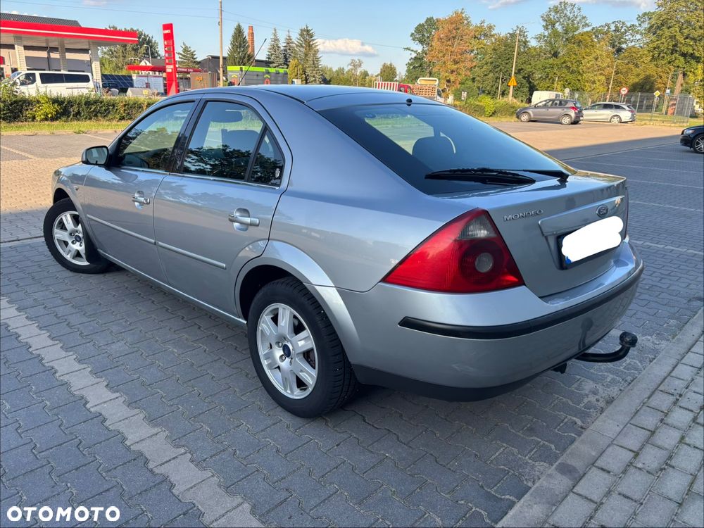 Ford Mondeo 2.0 TDDi Ghia - 20