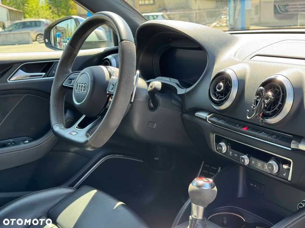 Audi RS3 Limousine 2.5 TFSI Quattro S tronic - 25