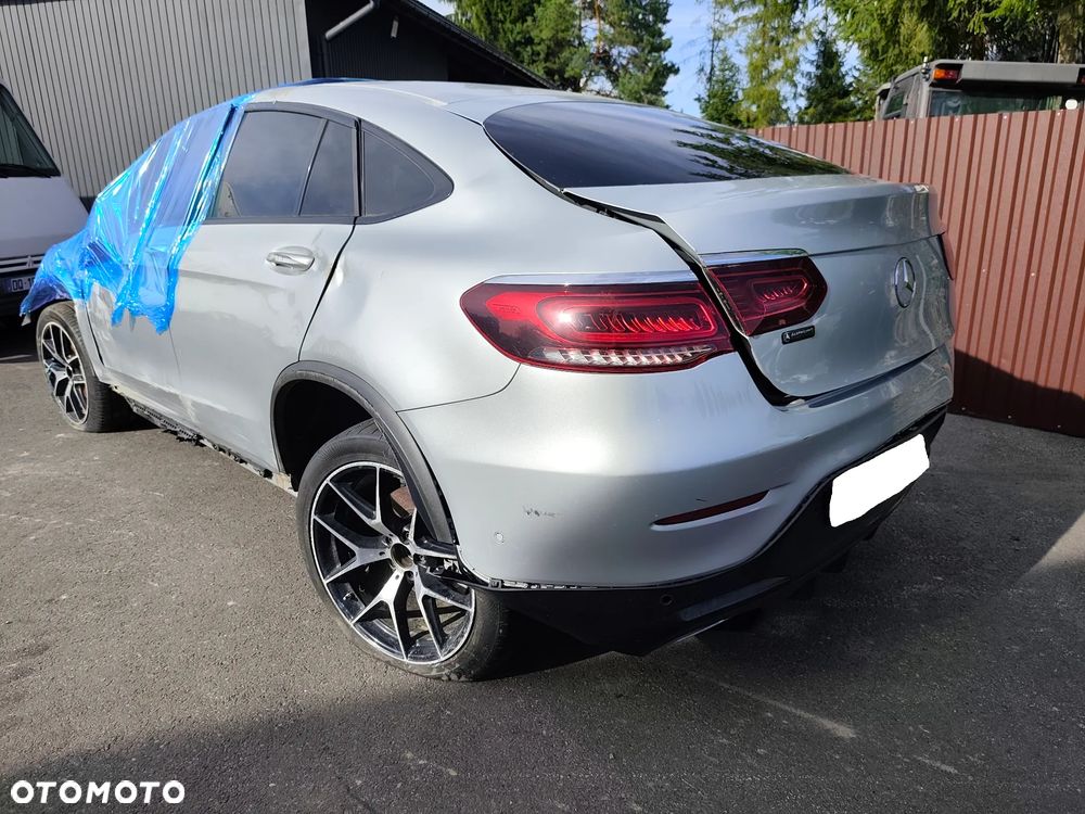 Mercedes-Benz GLC - 1