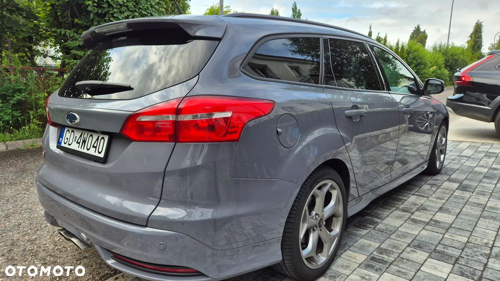 Ford Focus 2.0 TDCi ST PowerShift - 2