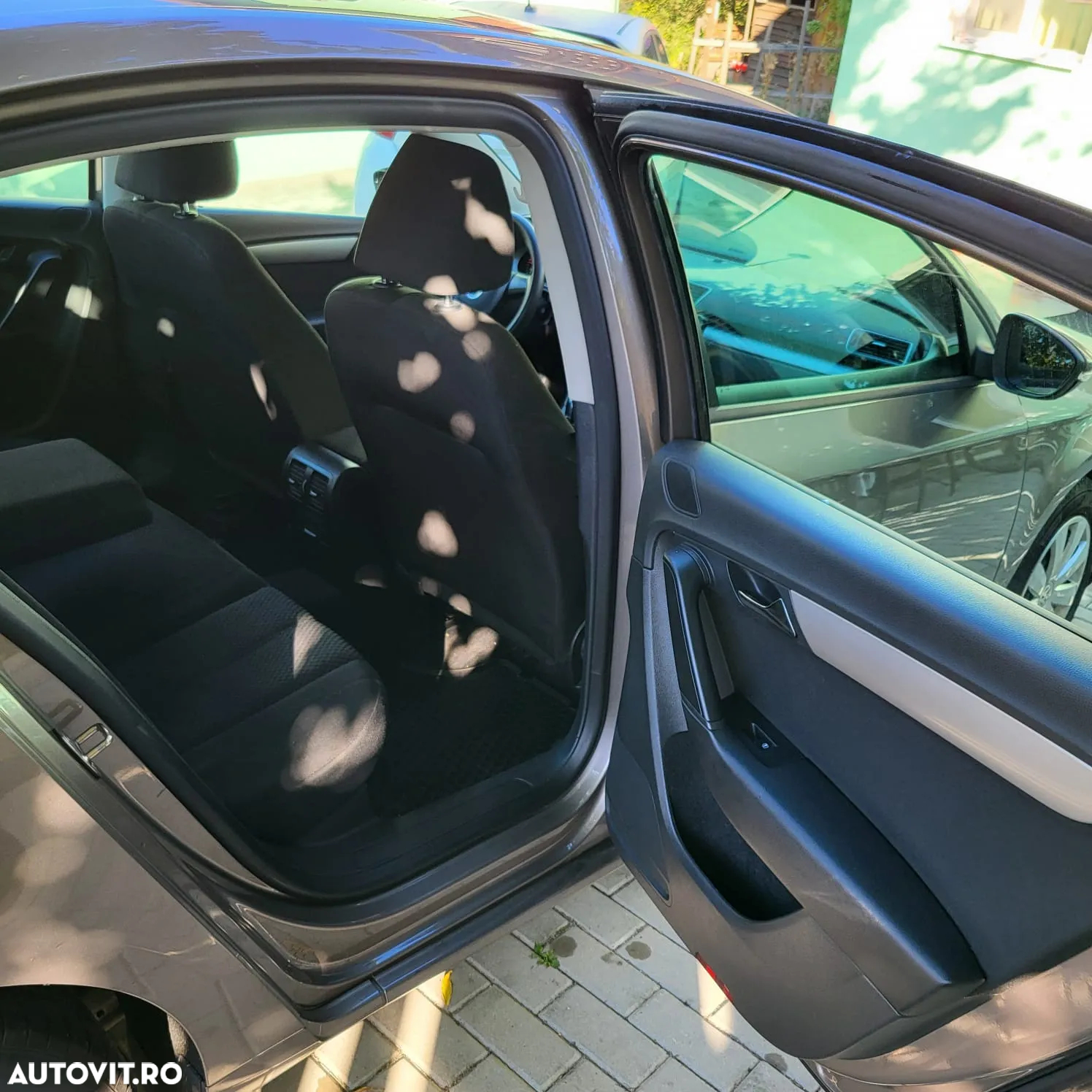 Volkswagen Passat 2.0 TDI (BlueMotion Technology) DSG Comfortline - 8