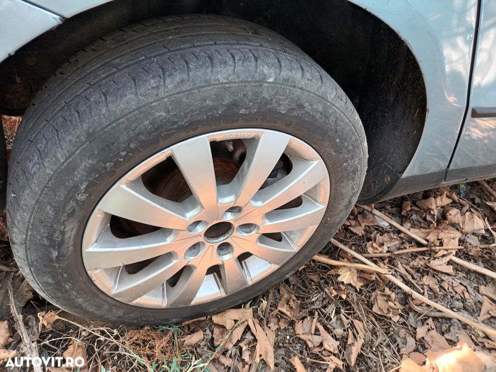 Dezmembrari  VW PASSAT B6  2005  > 2010 2.0 TDI Motorina - 11
