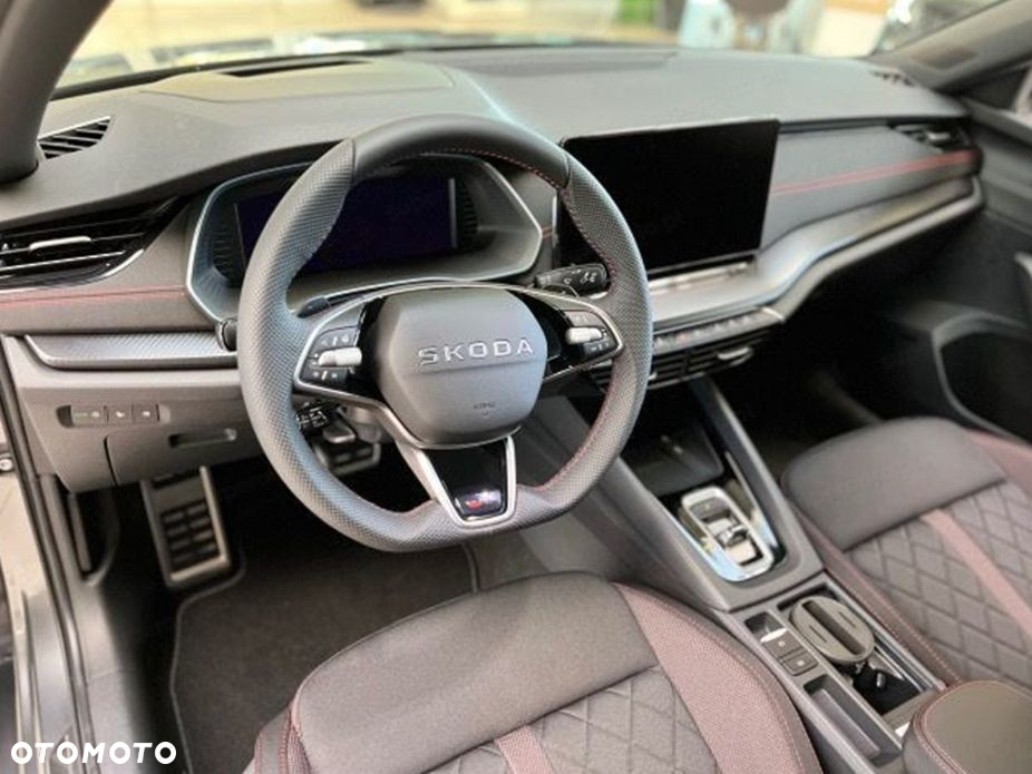 Skoda Octavia 2.0 TSI RS DSG - 9