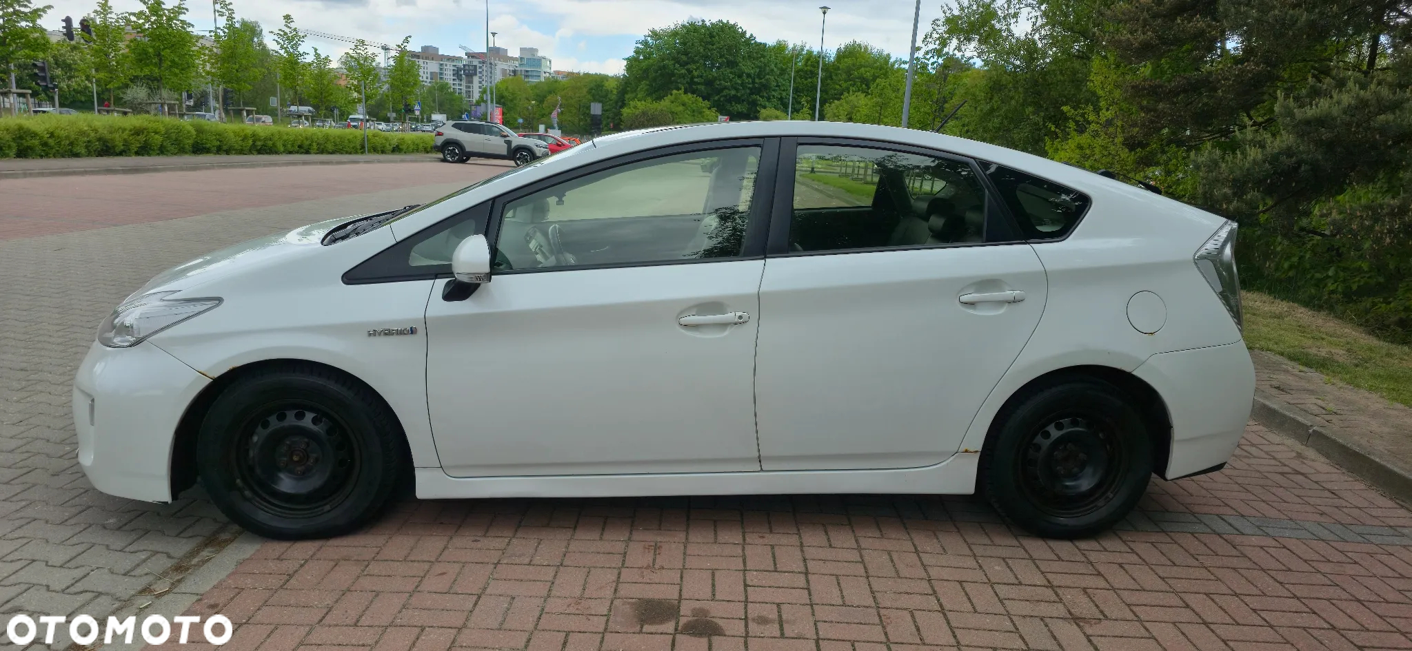 Toyota Prius 1.8 HSD Prestige - 6
