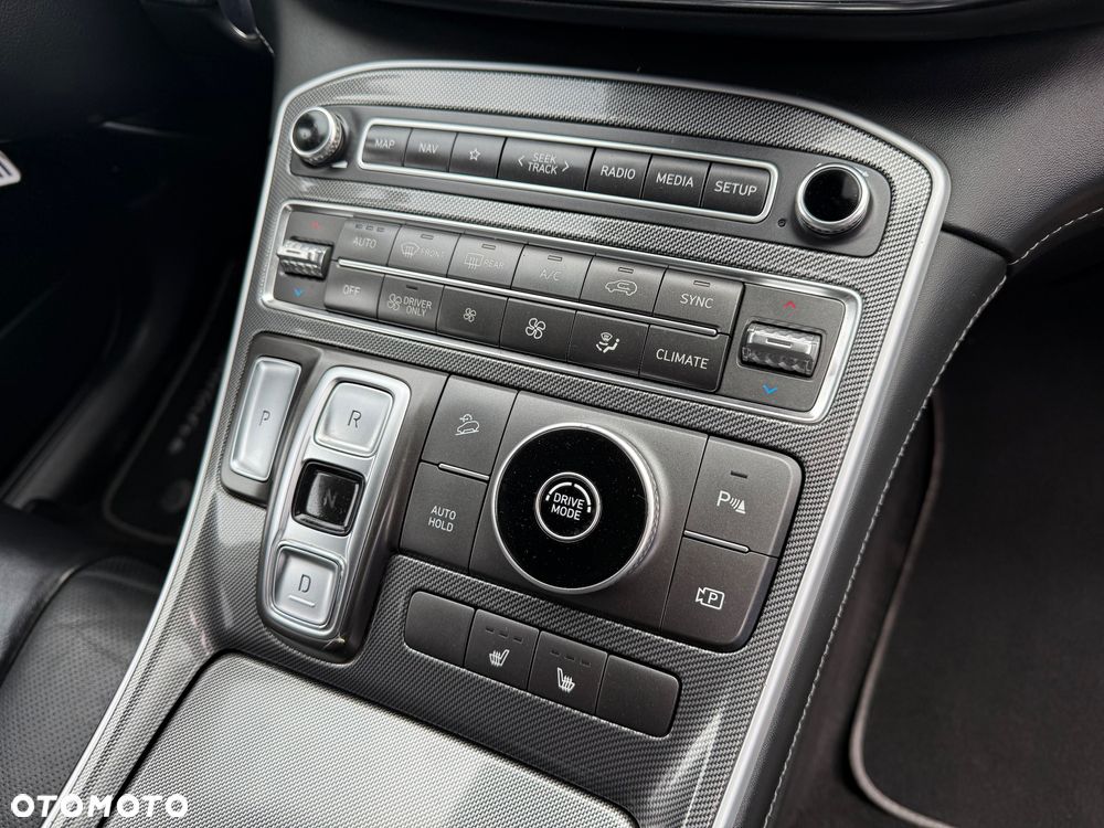 Hyundai Santa Fe 1.6 T-GDI HEV Executive - 11