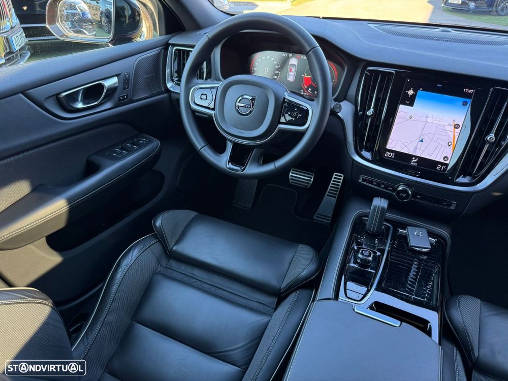 Volvo V60 2.0 T6 AWD TE R-Design - 27