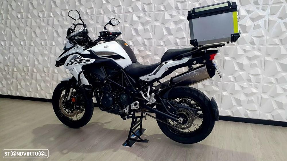 Benelli TRK 502 X TOP CASE - 3