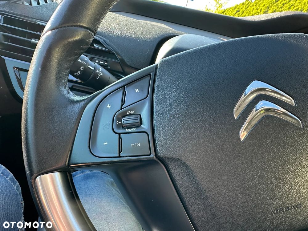 Citroën C4 SpaceTourer Grand PureTech 130 Stop&Start LIVE PLUS - 20