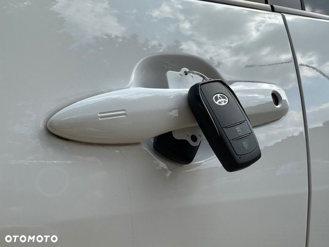 Toyota Yaris 116 1.5 VVT-i Business Edition - 16