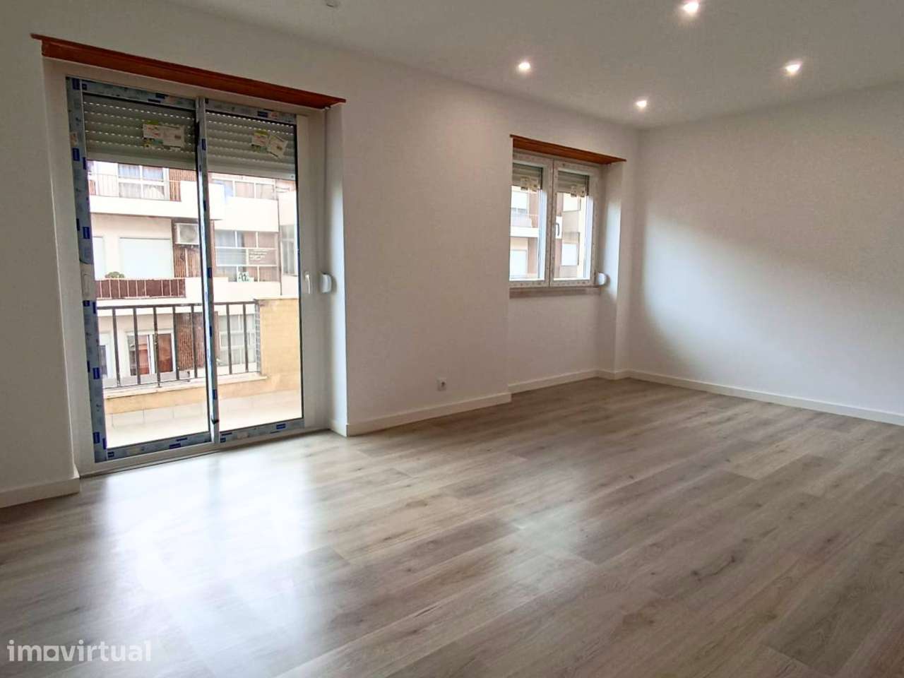 Apartamento T2, no Centro da Cidade - Grande imagem: 2/12