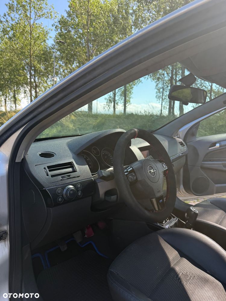 Opel Astra 1.6 Sport - 12