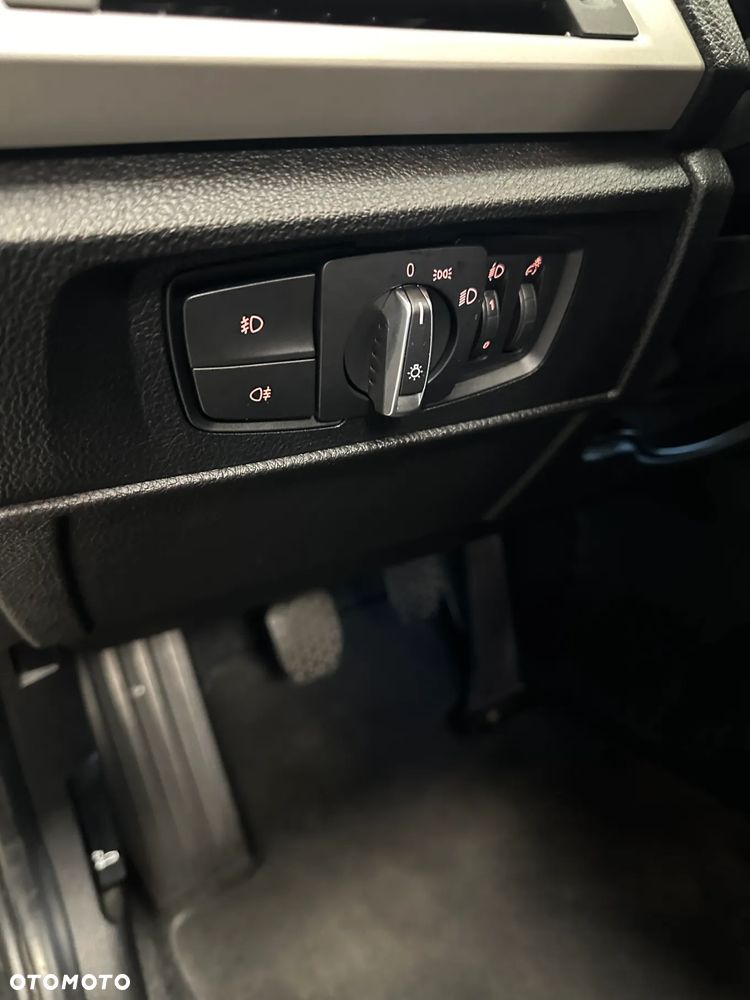 BMW Seria 1 116d - 19