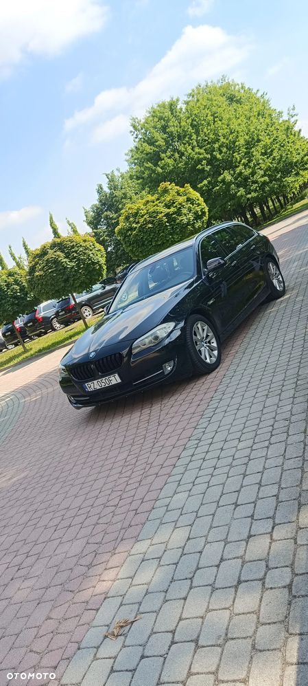 BMW Seria 5 525d - 1