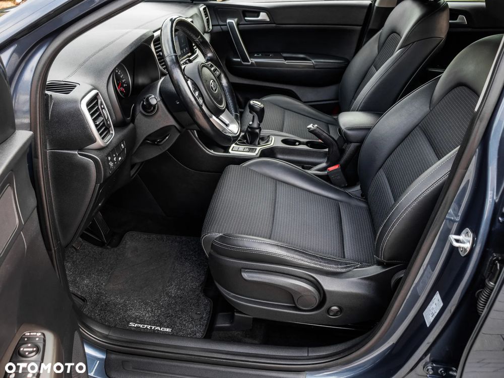 Kia Sportage 1.6 T-GDI 2WD Black Edition - 13