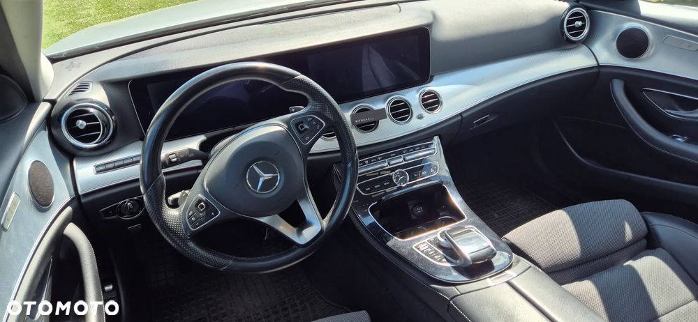 Mercedes-Benz Klasa E 220 d 4Matic 9G-TRONIC - 7