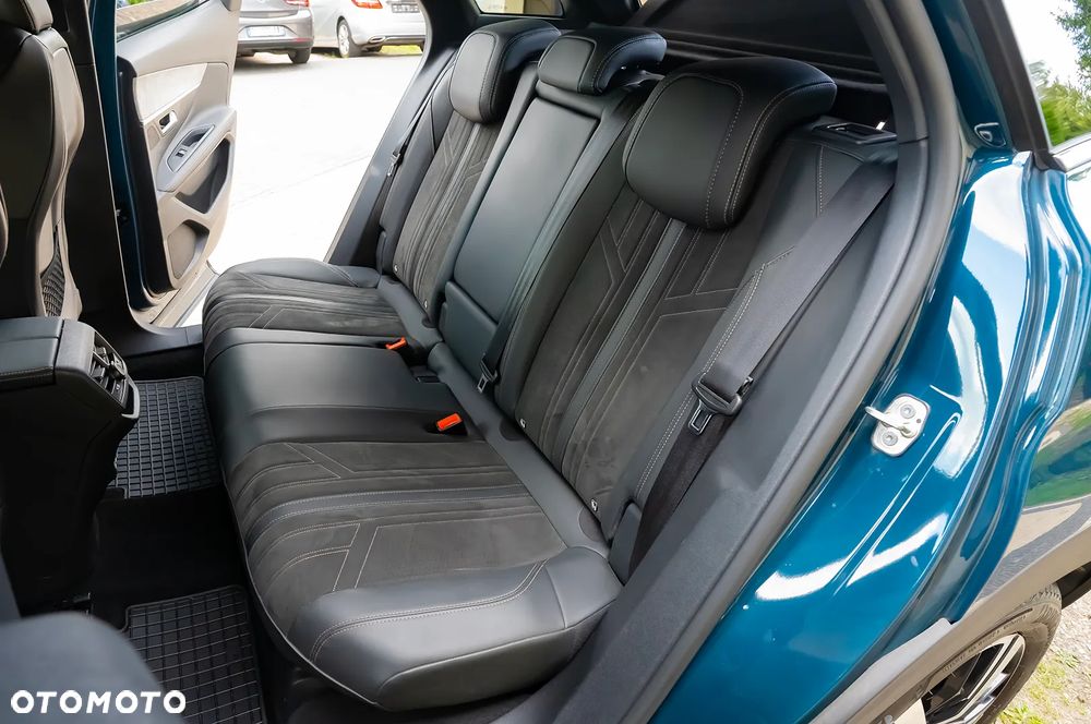 Peugeot 3008 1.5 BlueHDi GT S&S EAT8 - 28