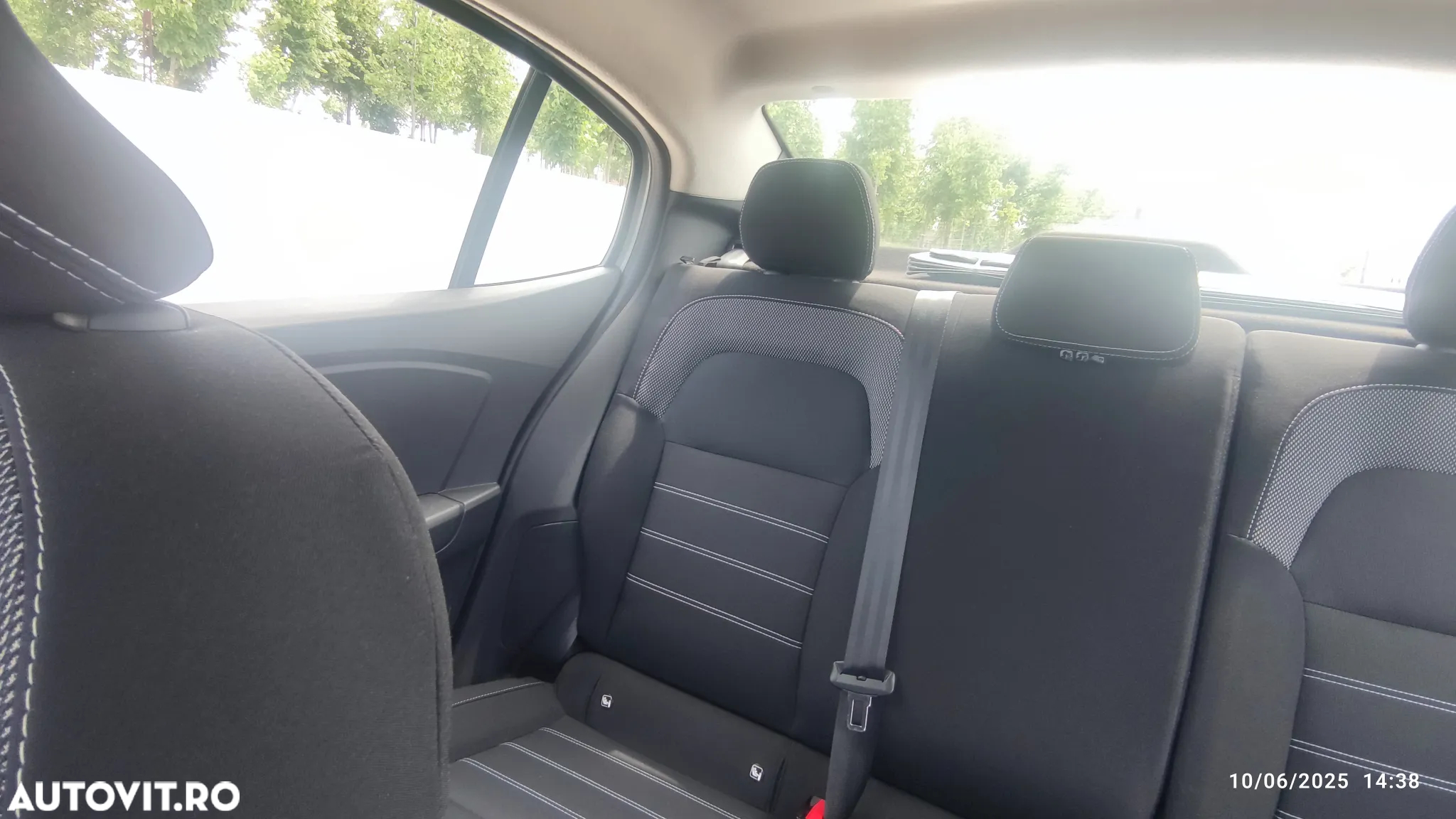 Dacia Logan TCe 90 CVT Comfort - 7