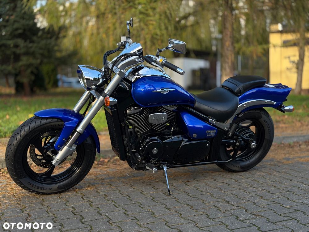 Suzuki Intruder - 5