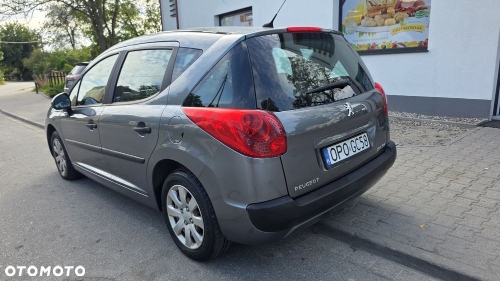 Peugeot 207 - 3