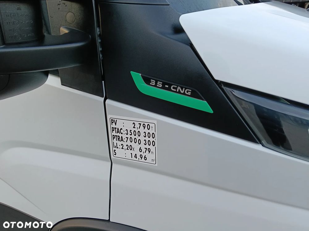 Iveco Daily 35 CNG - 13