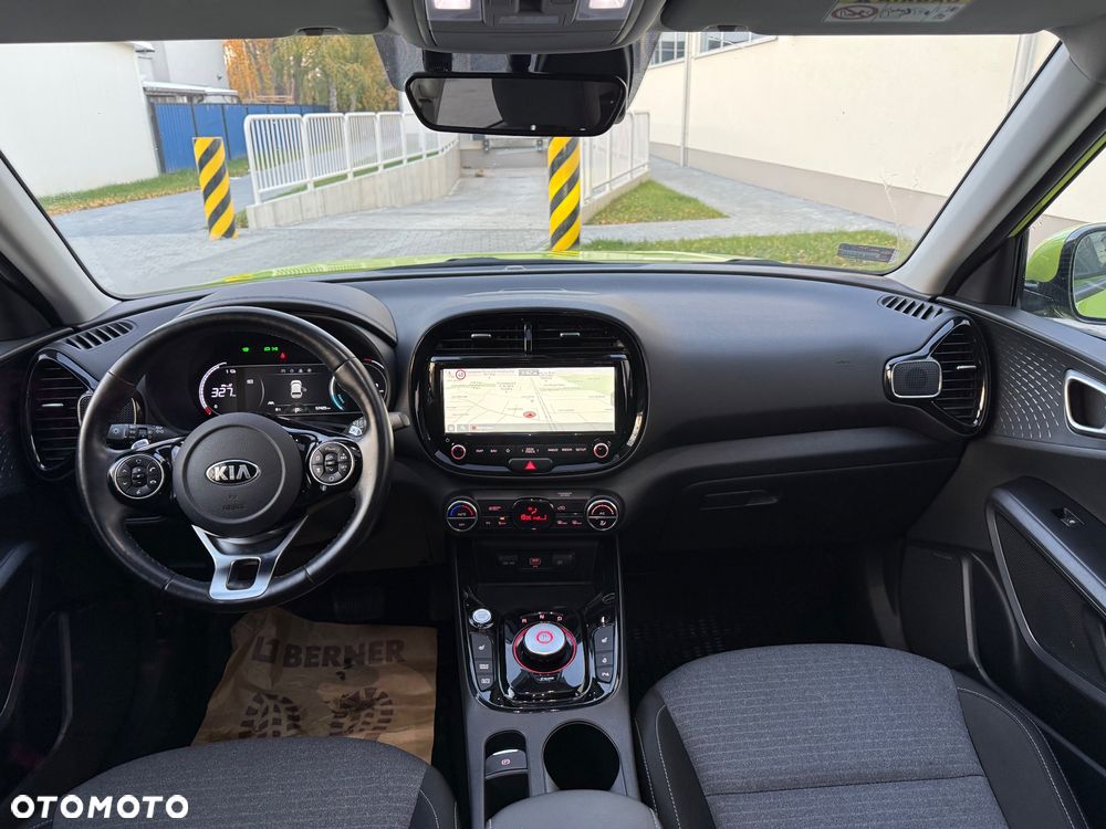 Kia Soul e-Soul 64kWh L - 14