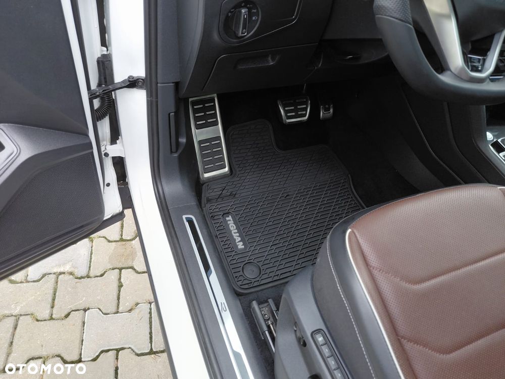 Volkswagen Tiguan 2.0 TSI 4Mot R-Line DSG - 30