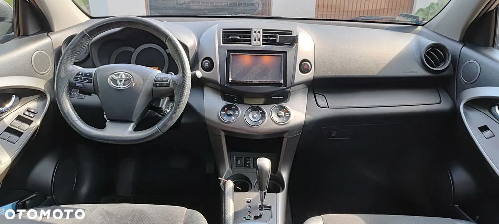 Toyota RAV4 2.2 D-CAT 2010 - 7