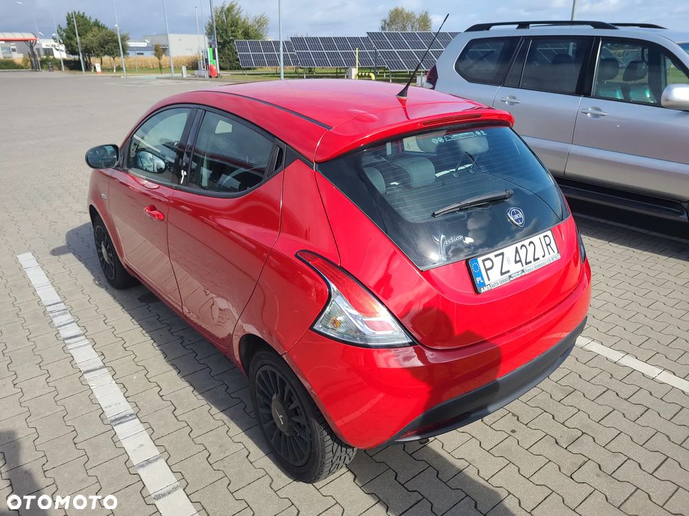Lancia Ypsilon 1.2 8V Elefantino S&S - 9