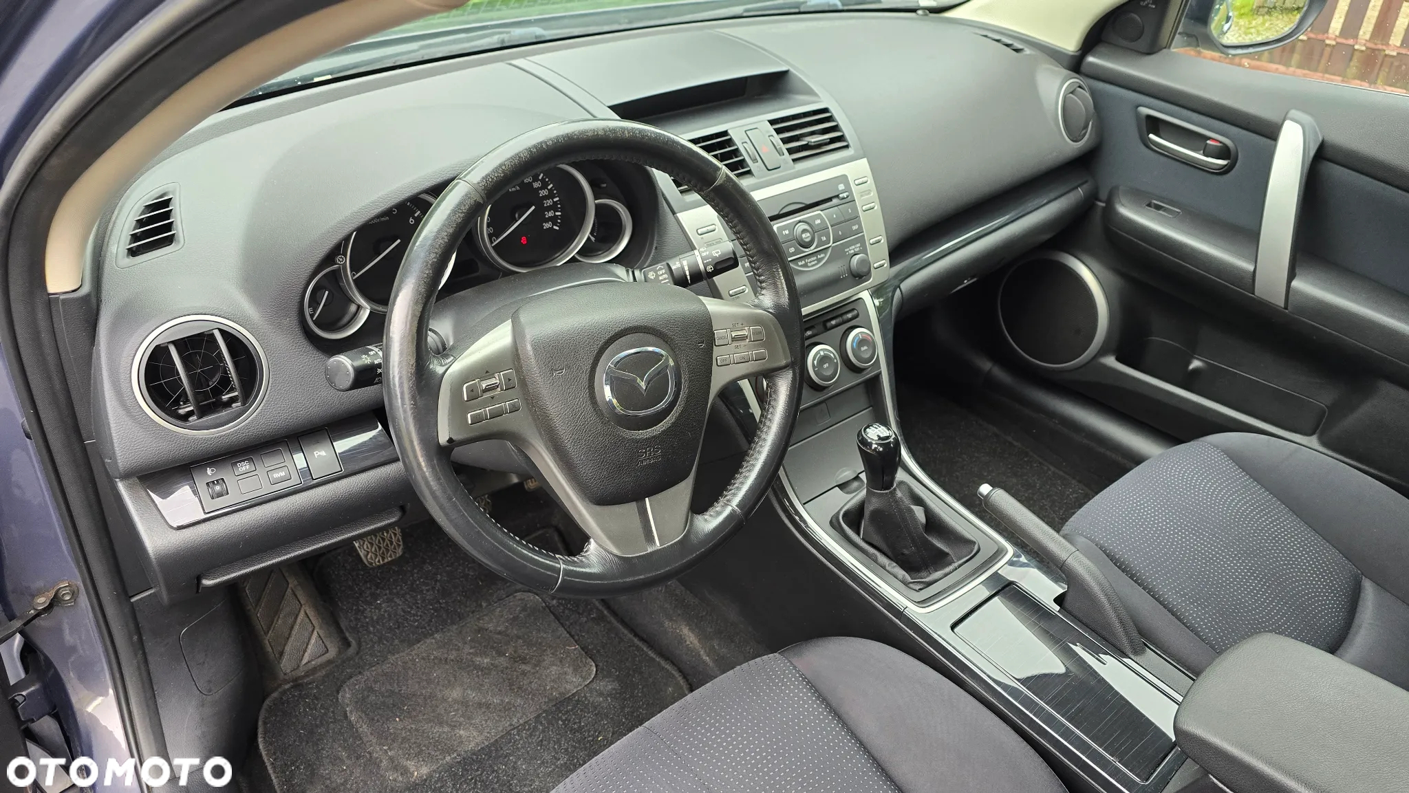Mazda 6 2.0 Exclusive + - 11