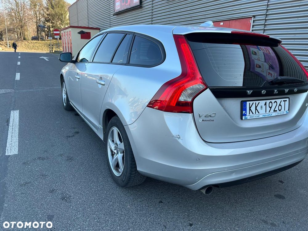 Volvo V60 D3 Geartronic Momentum - 2