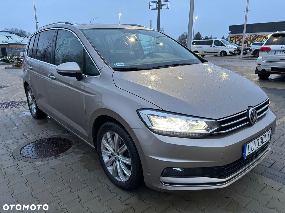 Volkswagen Touran 2.0 TDI BMT Highline - 15