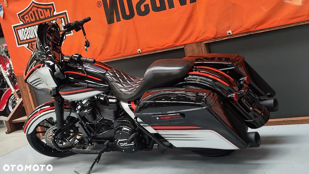 Harley-Davidson Touring Street Glide - 7