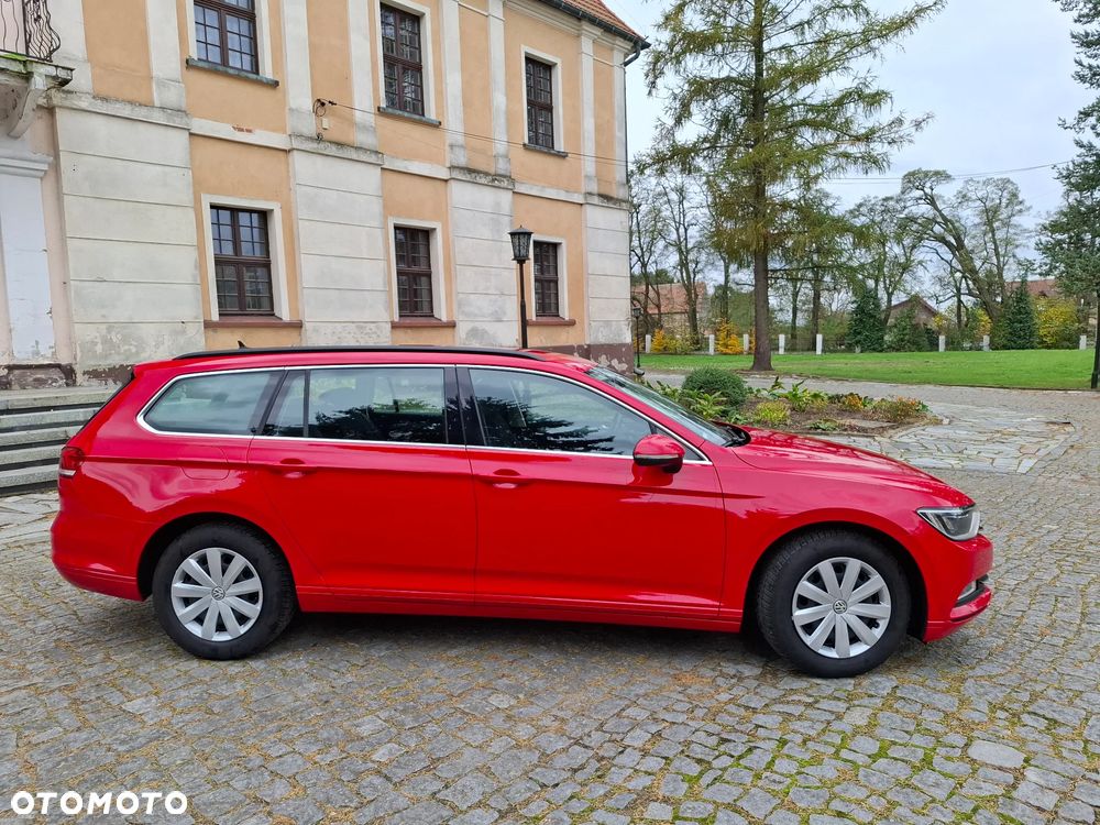Volkswagen Passat Variant 2.0 TDI (BlueMotion Technology) Comfortline - 4